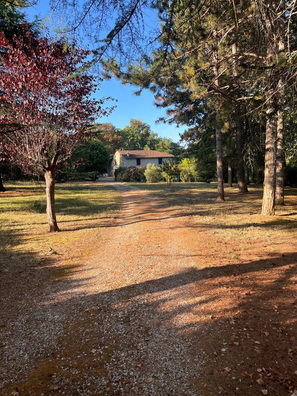 Maison - 261 m² - 7 pièces