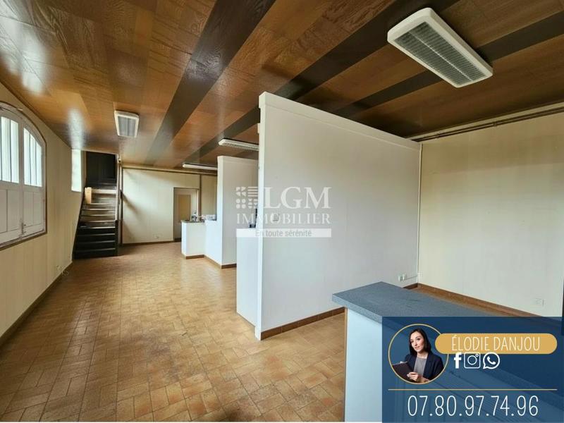 Propriété - 285 m² - 9 pièces