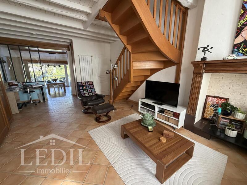 Maison de ville - 76 m² - 3 pièces