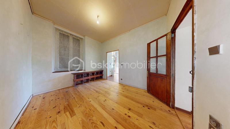 Demeure - 196 m² - 5 pièces