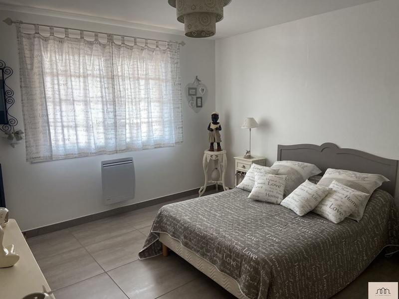 Maison traditionnelle - 207 m² - 7 pièces