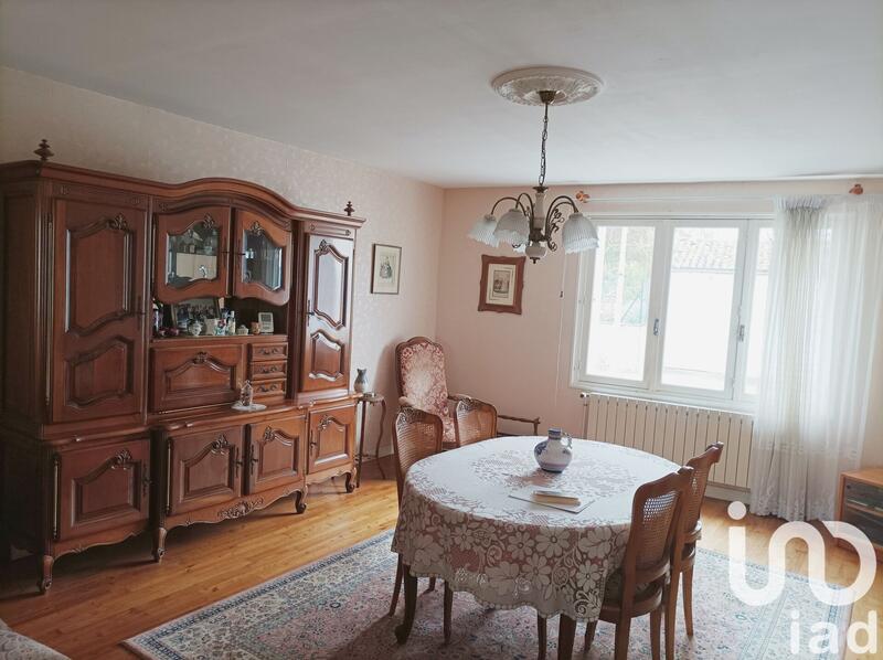 Maison de village - 209 m² - 9 pièces