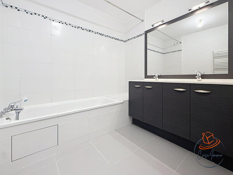 Appartement - 90 m² - 4 pièces