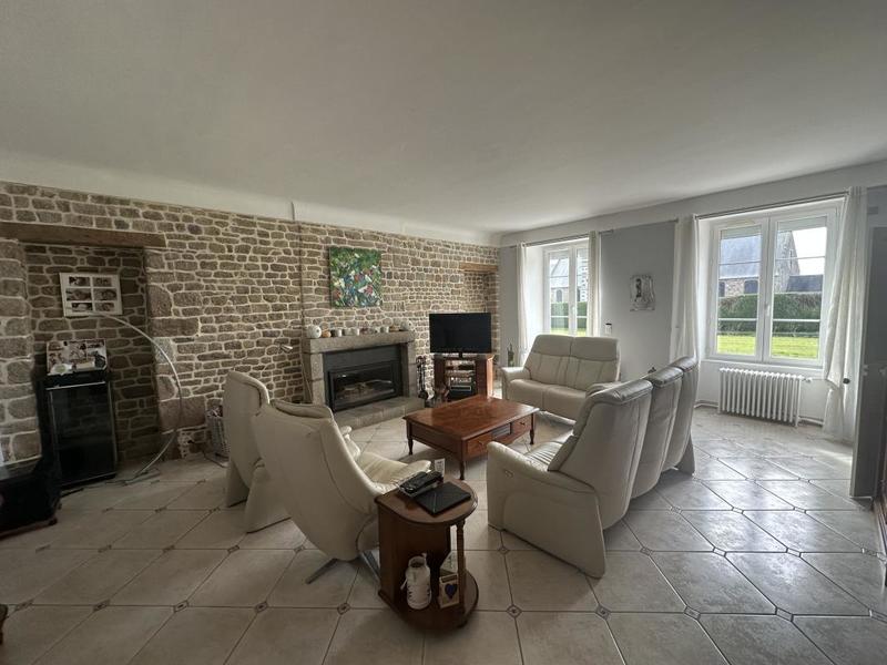 Maison - 308 m² - 10 pièces