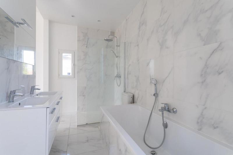 Villa - 170 m² - 6 pièces