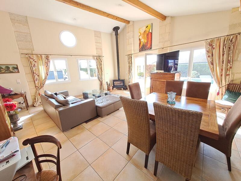 Maison - 130 m² - 5 pièces