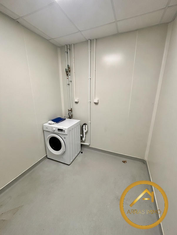 Local d'activités - 519 m²