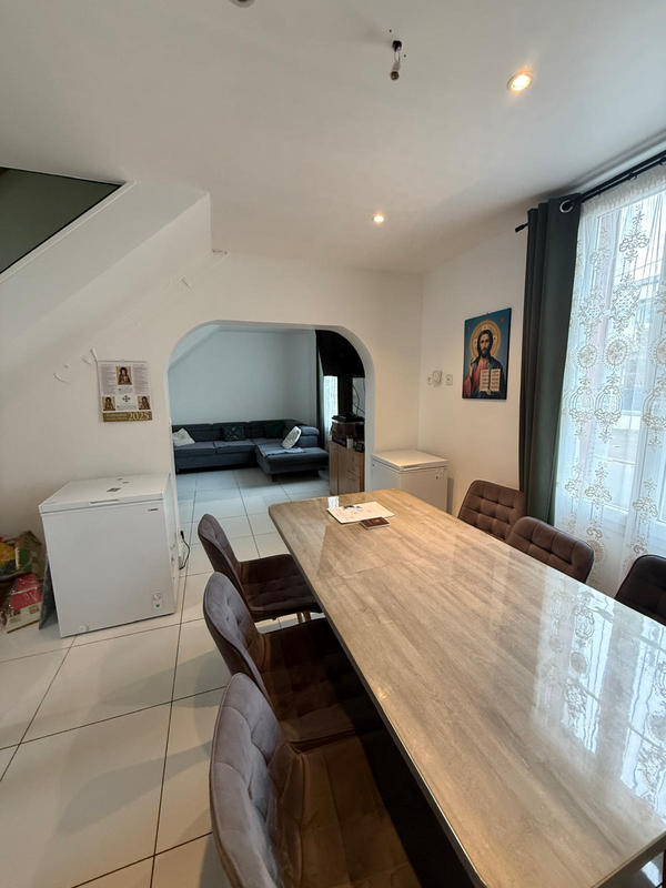 Maison - 96 m² - 4 pièces