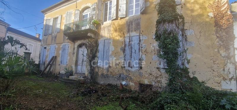 Appartement - 225 m² - 8 pièces