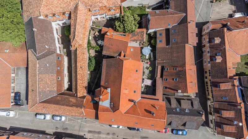 Demeure - 650 m² - 20 pièces