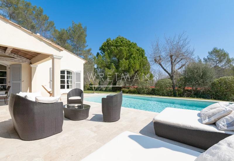 Maison - 280 m² - 7 pièces