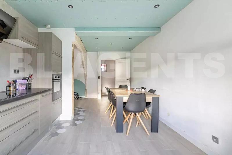 Maison traditionnelle - 96 m² - 5 pièces