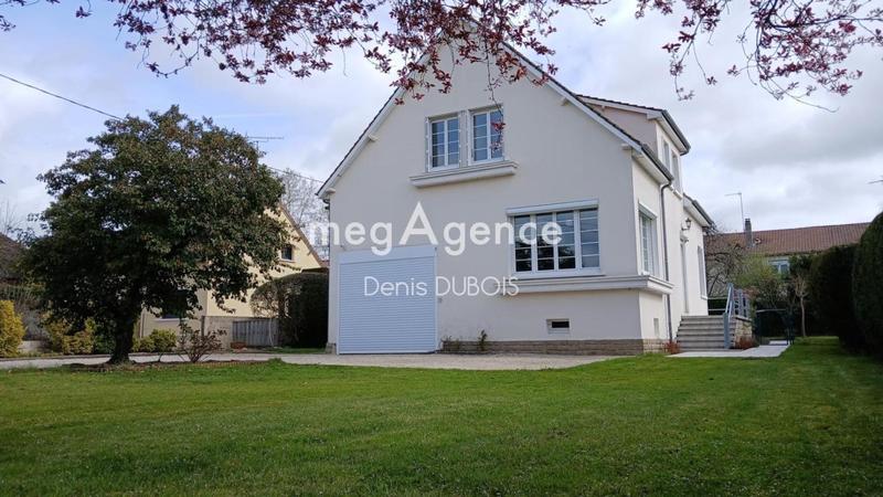 Maison - 160 m² - 8 pièces