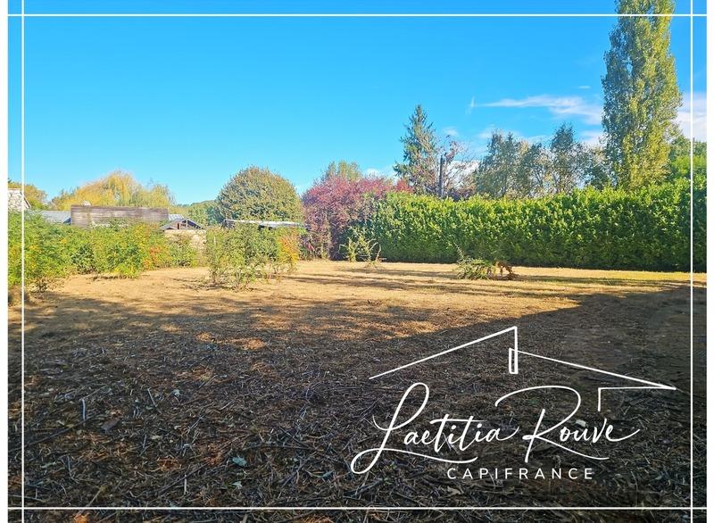 Terrain constructible - 1 040 m²