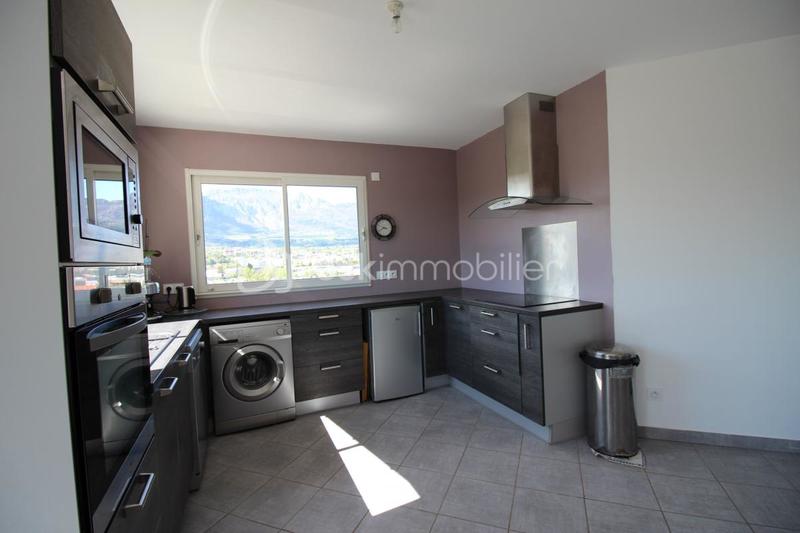 Maison traditionnelle - 171 m² - 7 pièces