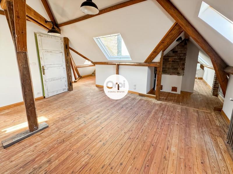 Maison - 259 m² - 7 pièces