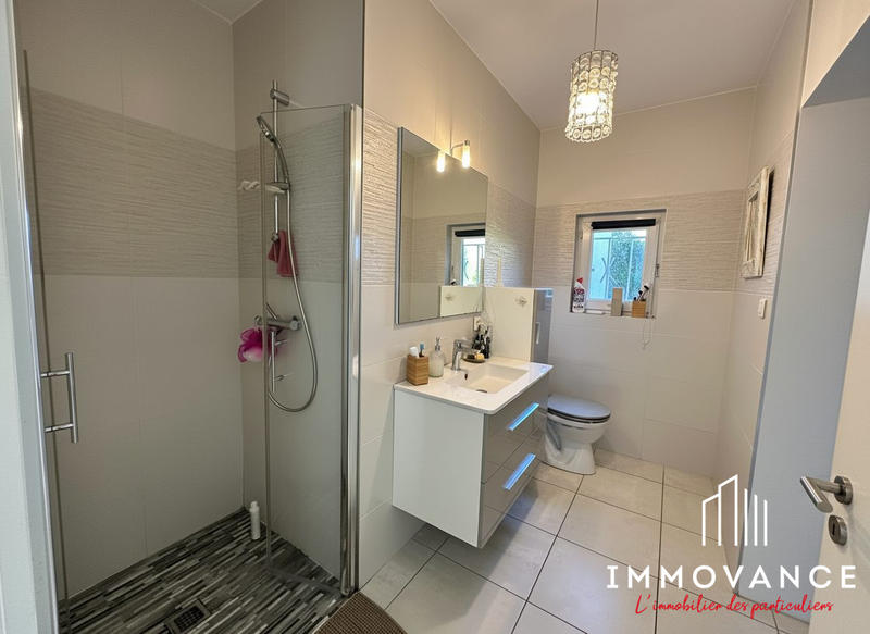 Maison - 200 m² - 6 pièces