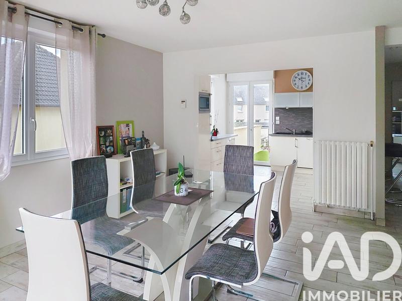 Maison - 195 m² - 7 pièces