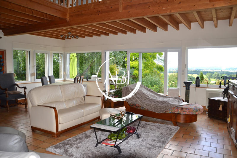 Maison - 206 m² - 7 pièces