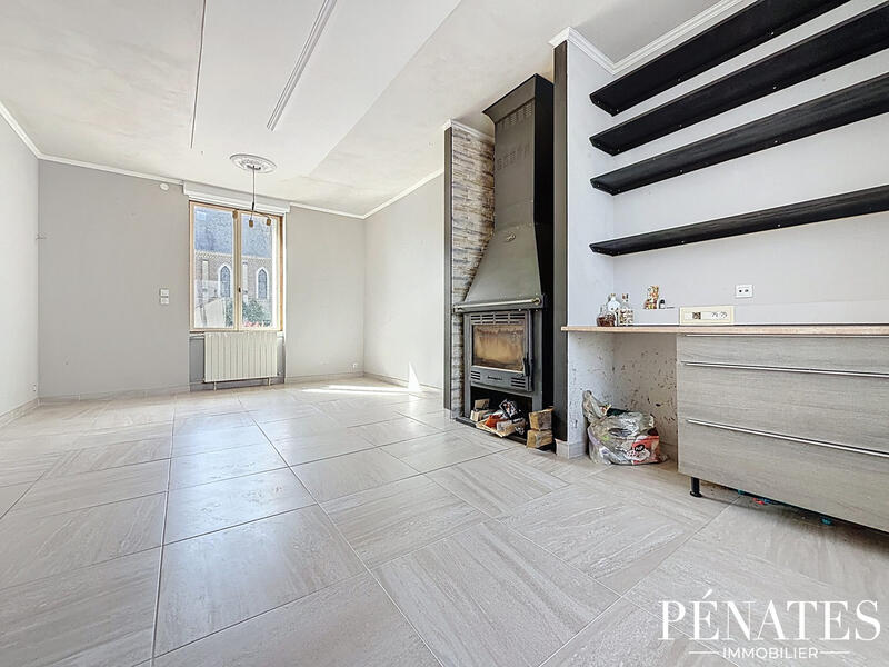 Maison ancienne - 165 m² - 8 pièces