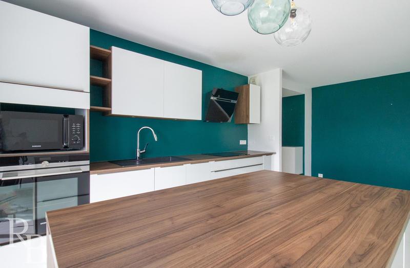 Appartement - 80 m² - 4 pièces