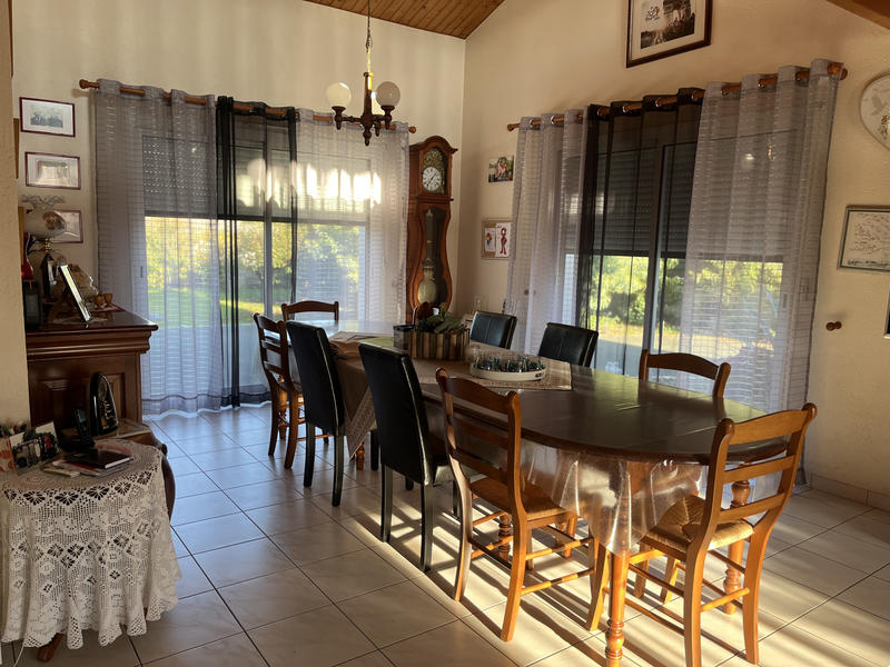 Propriété - 140 m² - 6 pièces