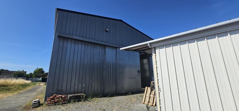 Entrepôt - 2 160 m²