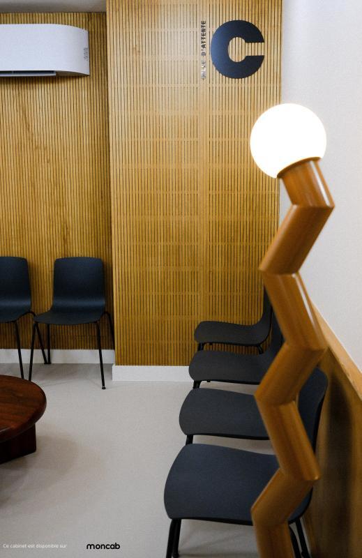 Local commercial - 742 m²