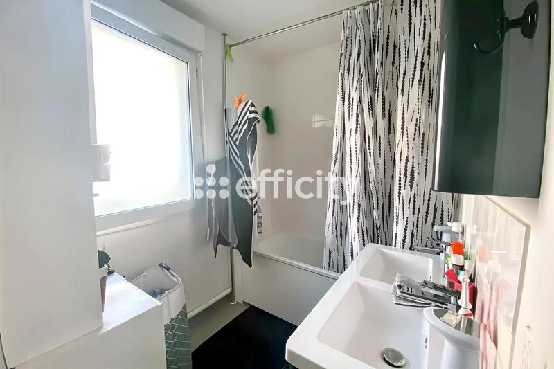 Appartement - 90 m² - 4 pièces