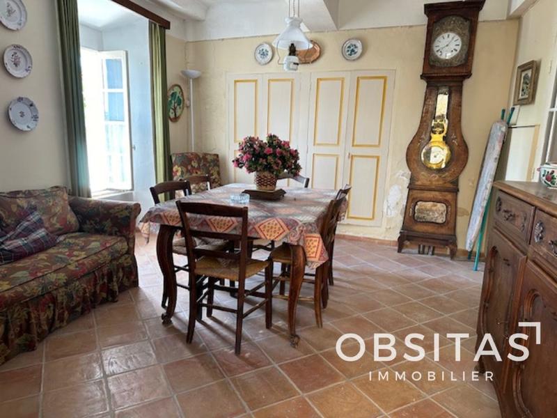 Maison - 133 m² - 9 pièces