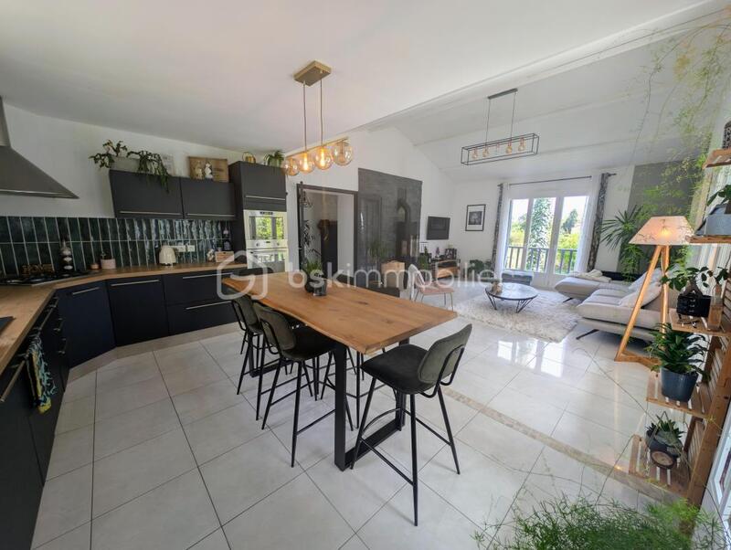 Maison - 103 m² - 5 pièces