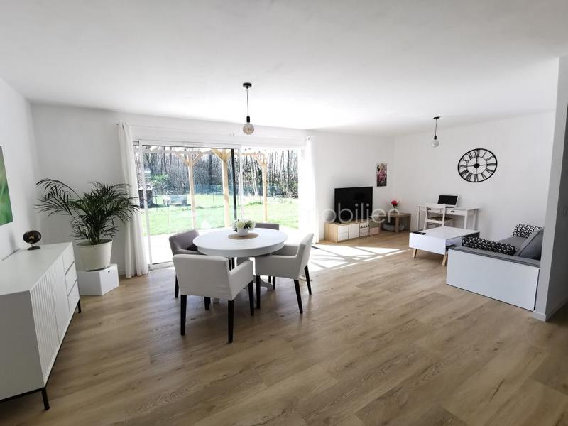 Maison - 92 m² - 4 pièces