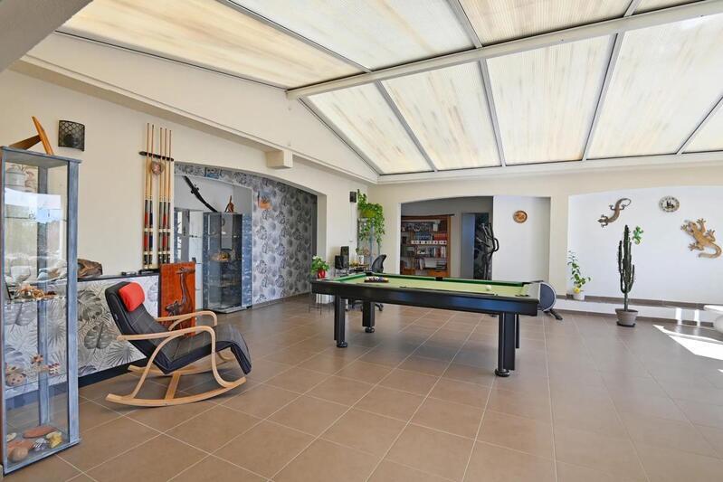 Villa - 205 m² - 7 pièces