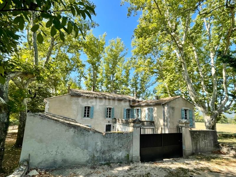 Maison de maîtres - 350 m² - 11 pièces