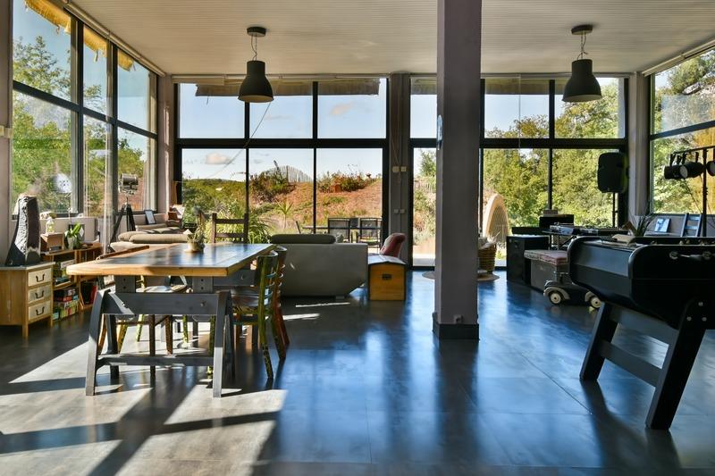 Propriété - 330 m² - 13 pièces