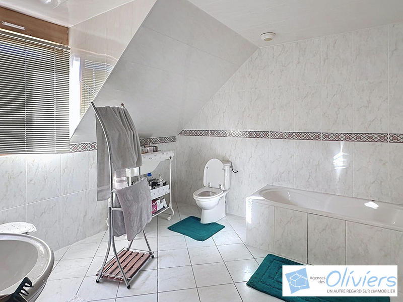 Maison - 188 m² - 6 pièces