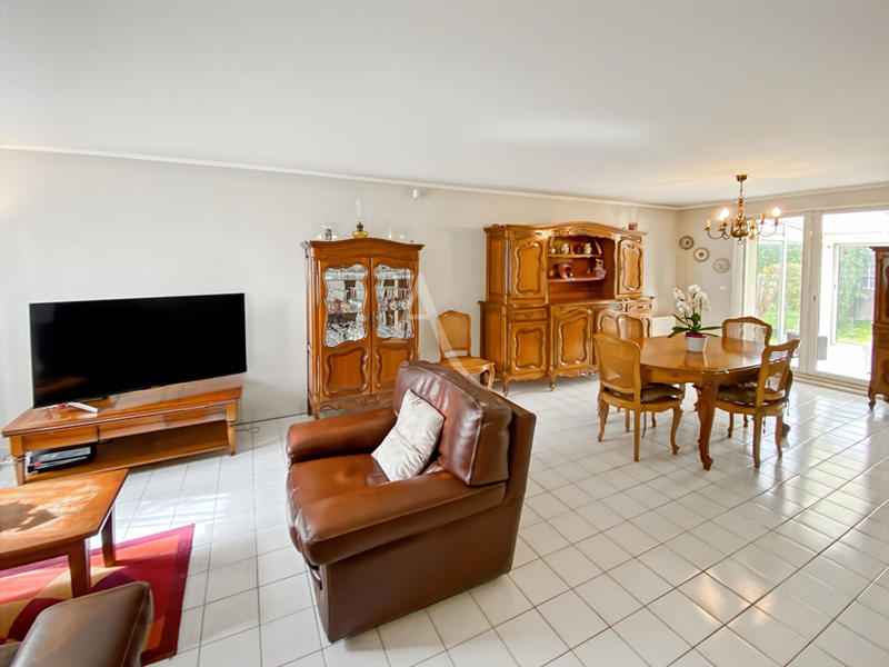 Maison - 100 m² - 6 pièces