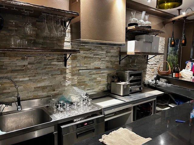 Local commercial - 70 m² - 3 pièces