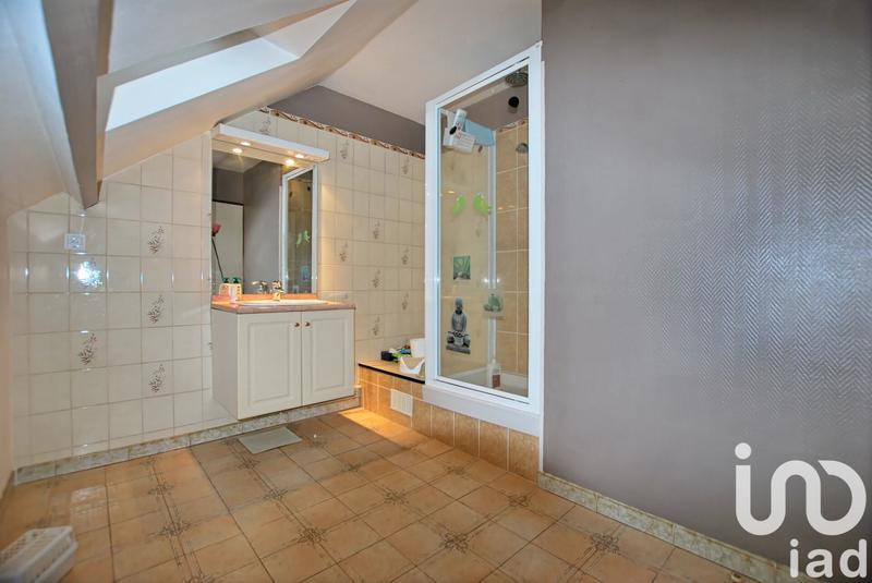 Maison - 152 m² - 6 pièces