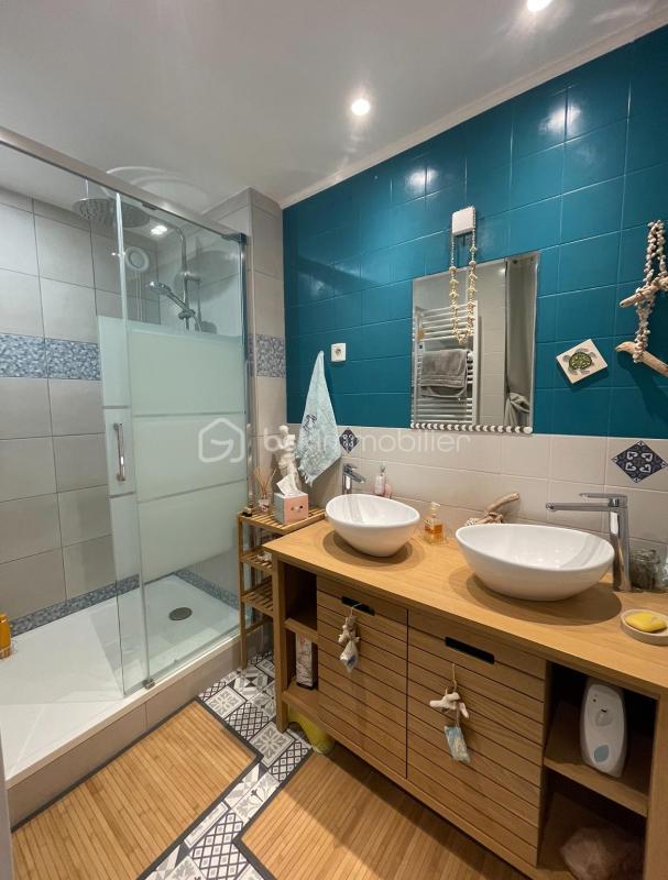 Demeure - 268 m² - 7 pièces