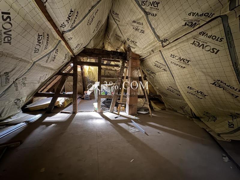 Duplex - 130 m² - 9 pièces