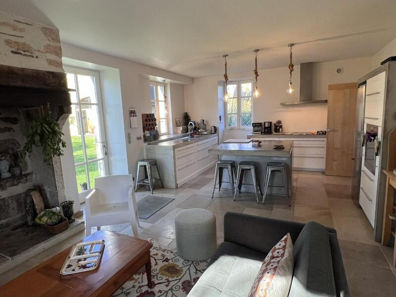 Maison de maîtres - 600 m² - 13 pièces