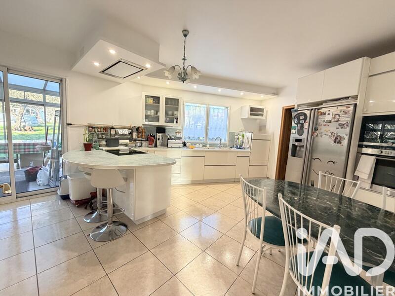 Maison de maîtres - 173 m² - 7 pièces