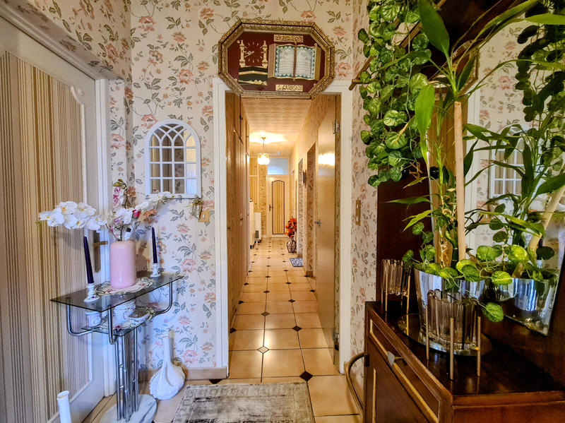 Maison - 187 m² - 9 pièces