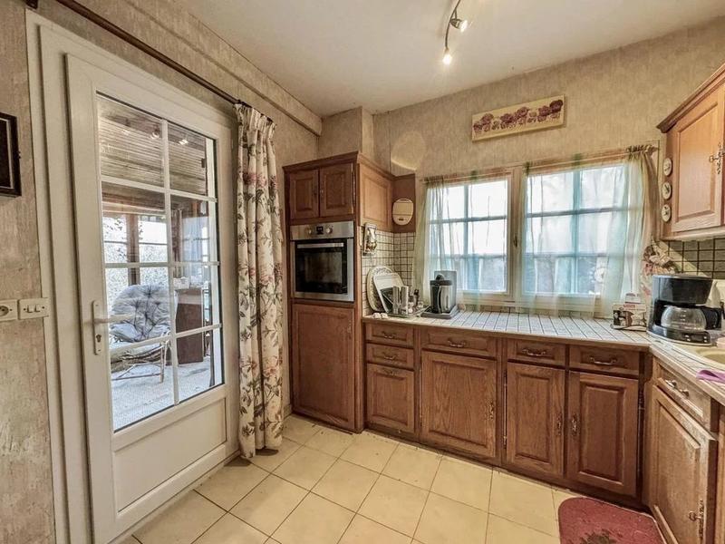 Propriété - 198 m² - 8 pièces