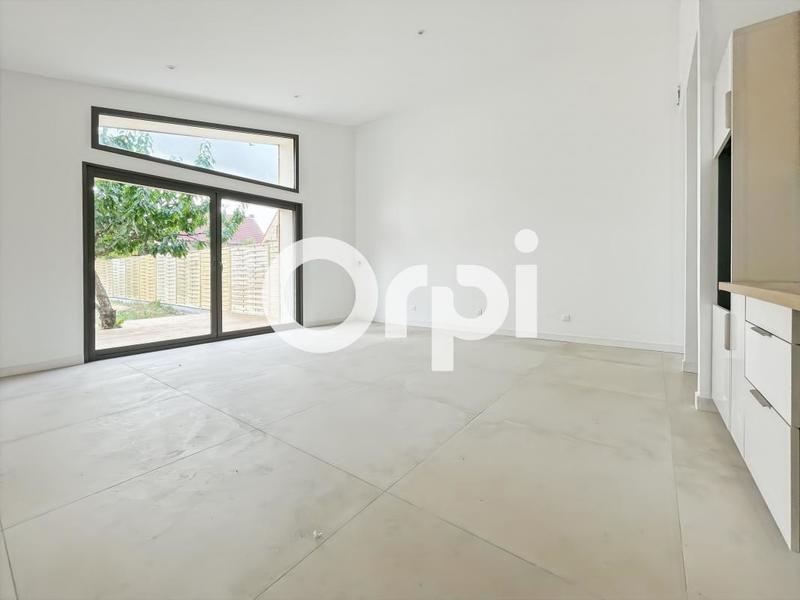 Loft - 68 m² - 3 pièces