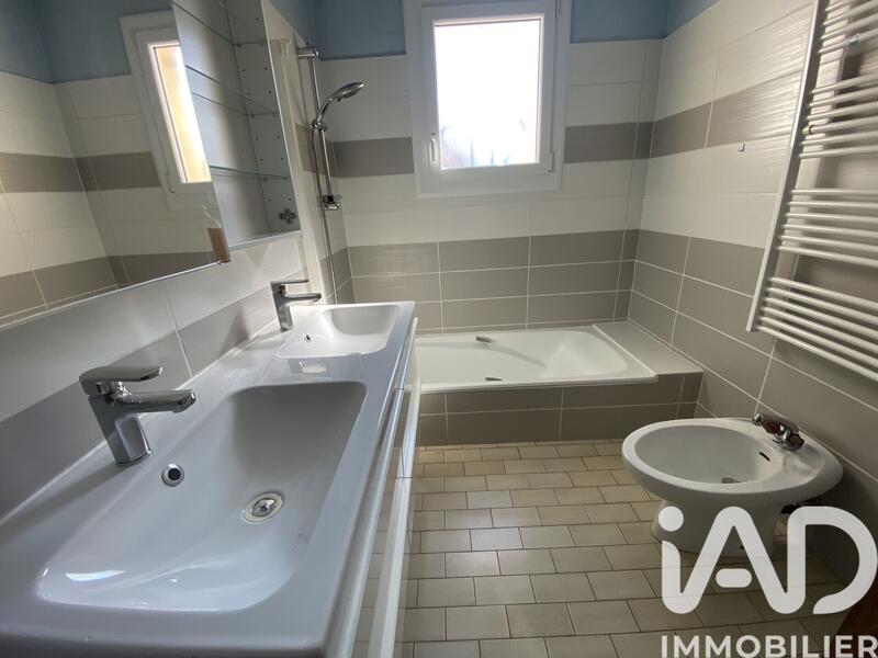 Maison - 167 m² - 6 pièces