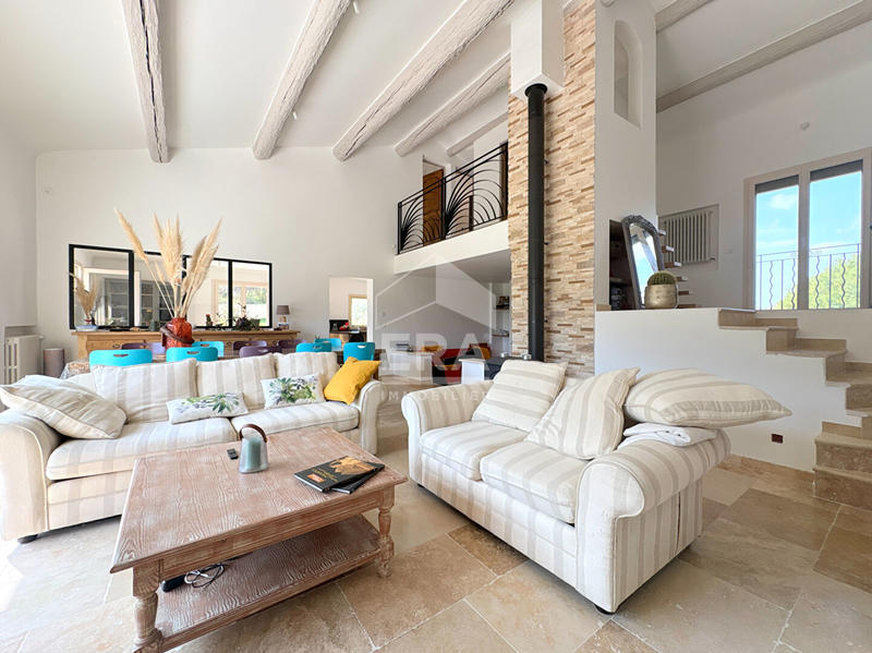 Maison - 156 m² - 5 pièces