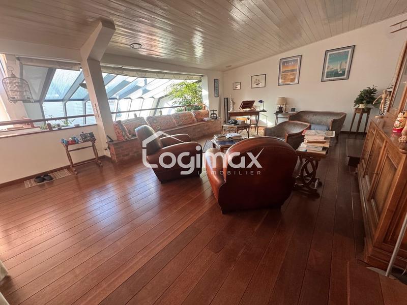 Maison - 200 m² - 5 pièces