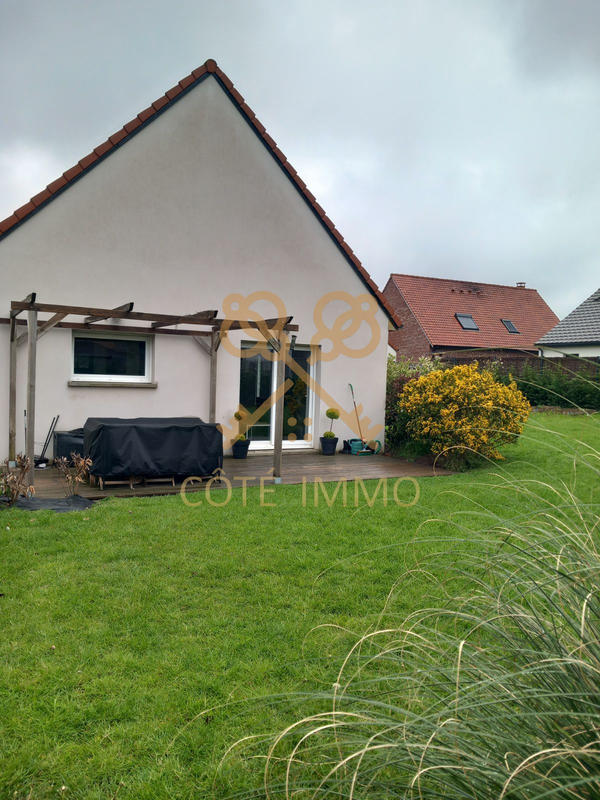 Maison - 90 m² - 5 pièces